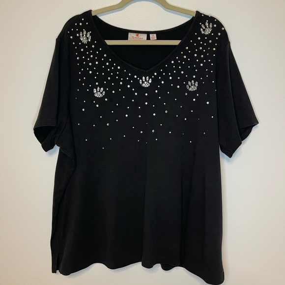 Quacker Factory Rhinestone Animal Print Top - Picture 4 of 9